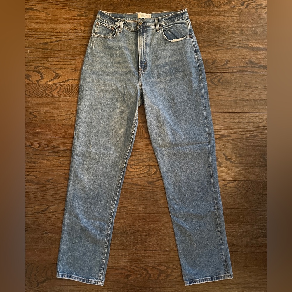 Abercrombie 90s straight ultra high-rise